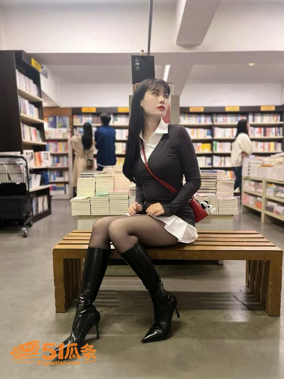 酒店轮奸 20岁女顾相关图片7
