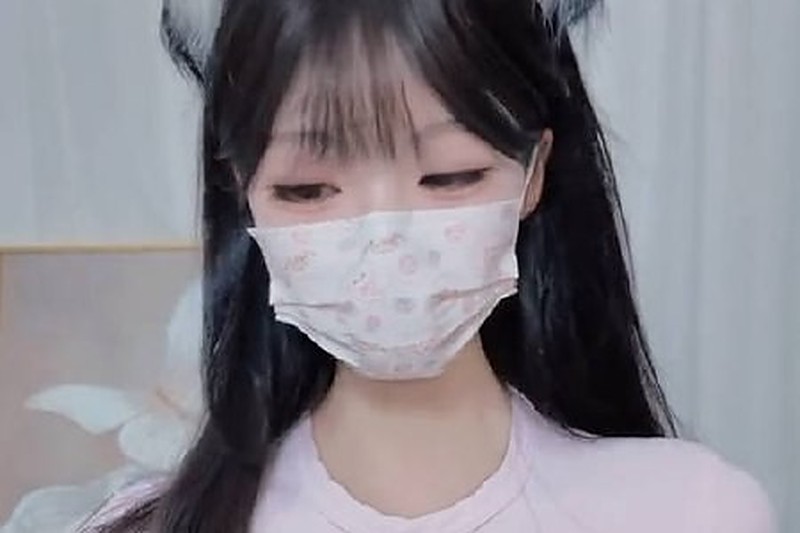 米娜学姐 转型网红畅聊AV幕后 精彩作品鼓励考生减压