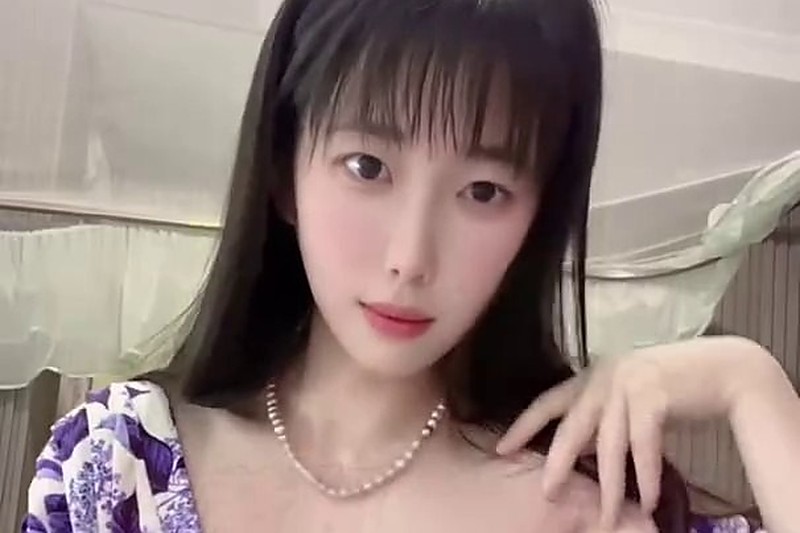 抖音网红圆神 私密自拍视频流出 尽显大学生嫩妹春色