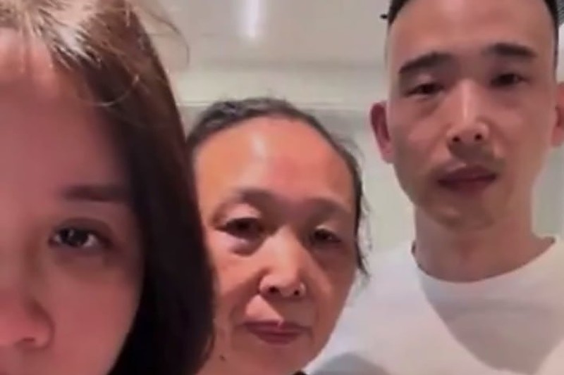 小洛熙母亲邓蓉蓉一家失联 临走前留绝望预告