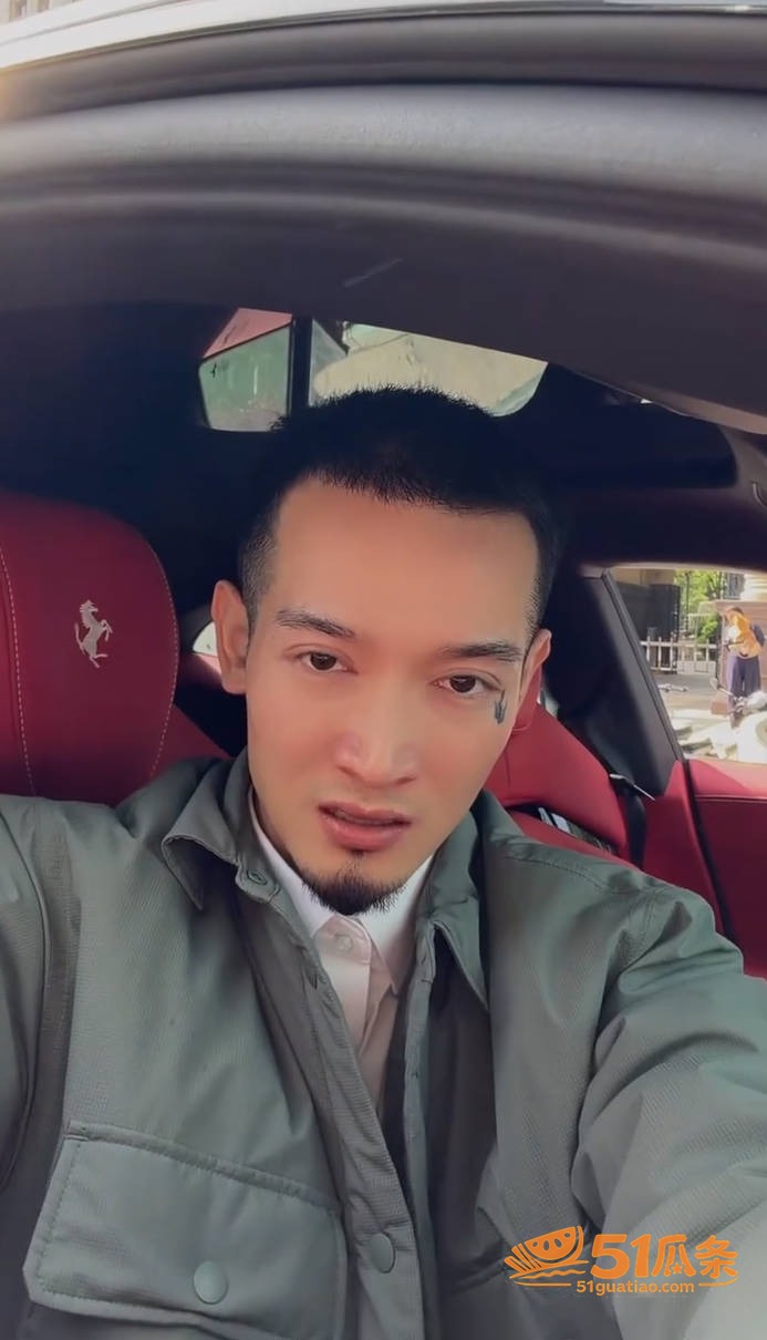 网红AK刀枪不入 在相关图片4