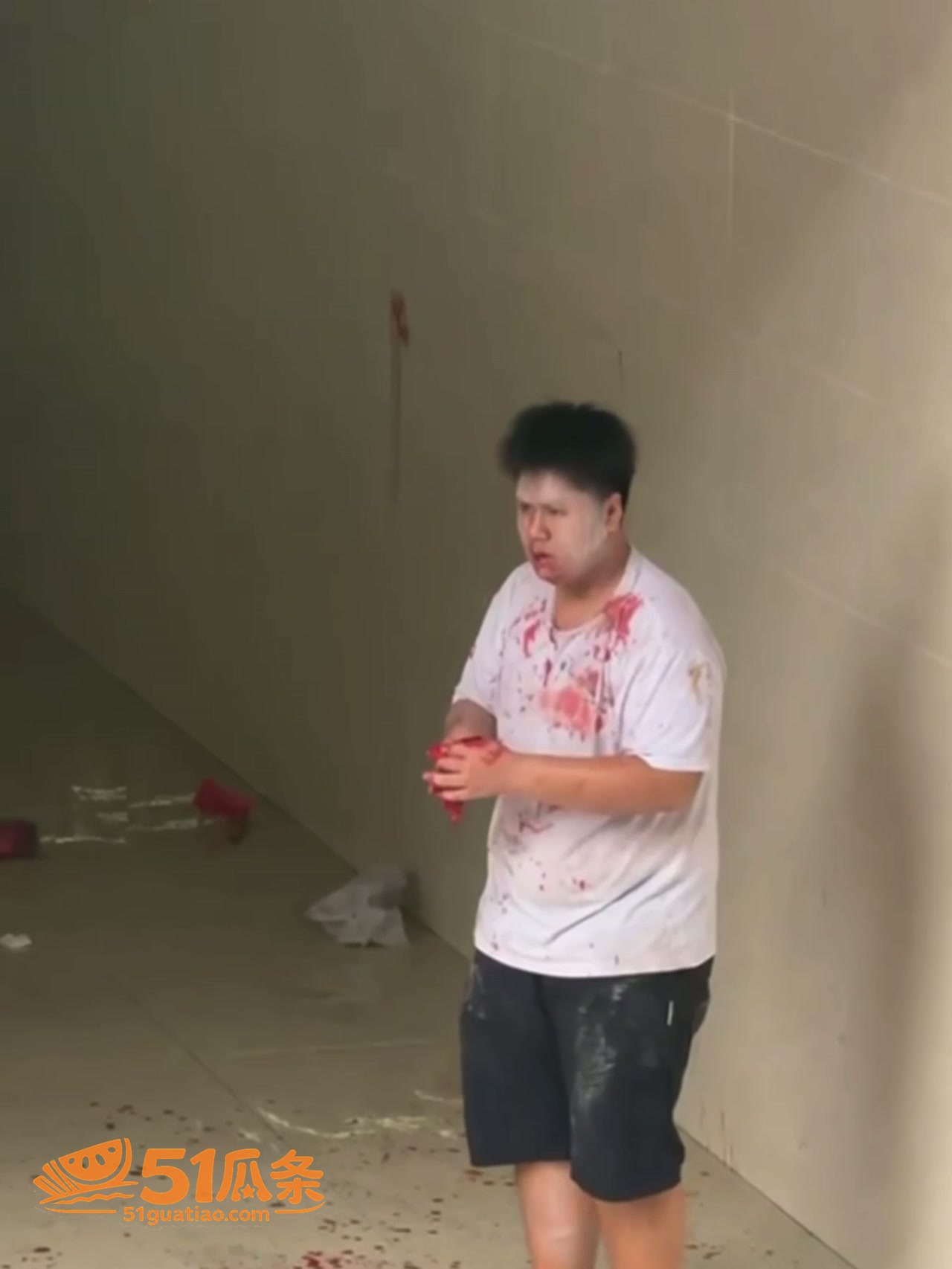 精神小伙 南宁大学公相关图片4