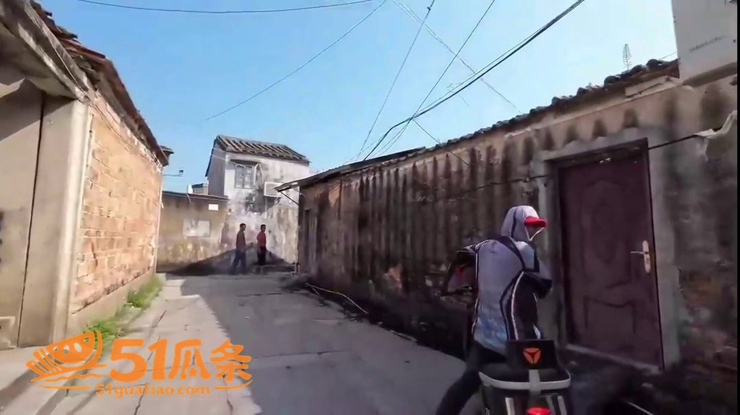 扫街小姐姐 潜伏破旧相关图片3
