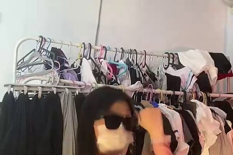 抖音12万粉丝网红 BabyStitch 极品反差漏点骚舞私密曝光