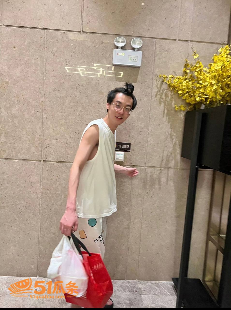 田栩宁 前女友直播撕相关图片19