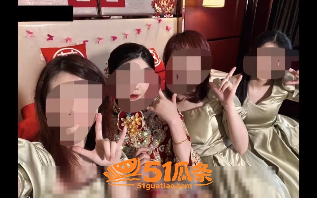 谭竹 二婚丈夫持刀上相关图片13