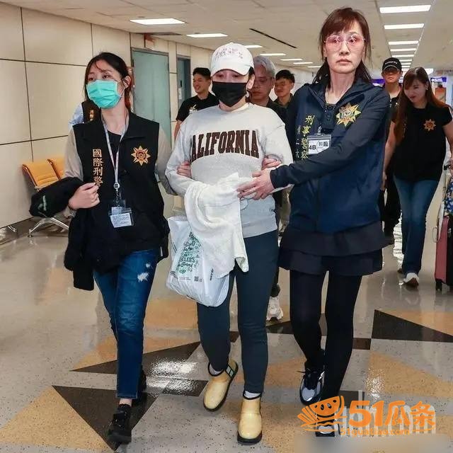刘依函 援交门 偷拍相关图片10
