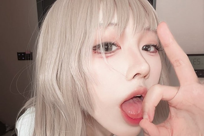 男娘 怡华 敬业coser人设崩塌 酒店私会金主细节曝光