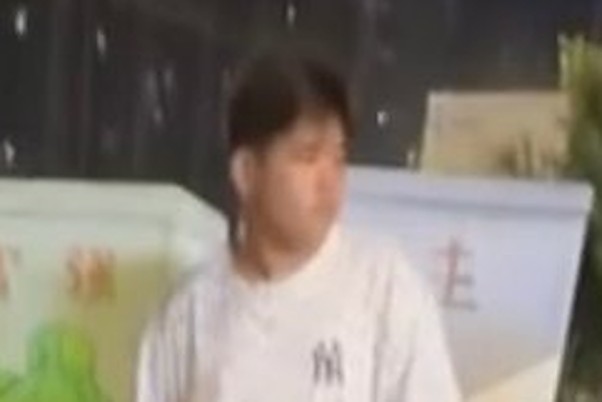 滴滴司机 北海车内濒死 护士跪地CPR两次抢回生命