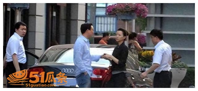董卿 知三当三赴美生相关图片24