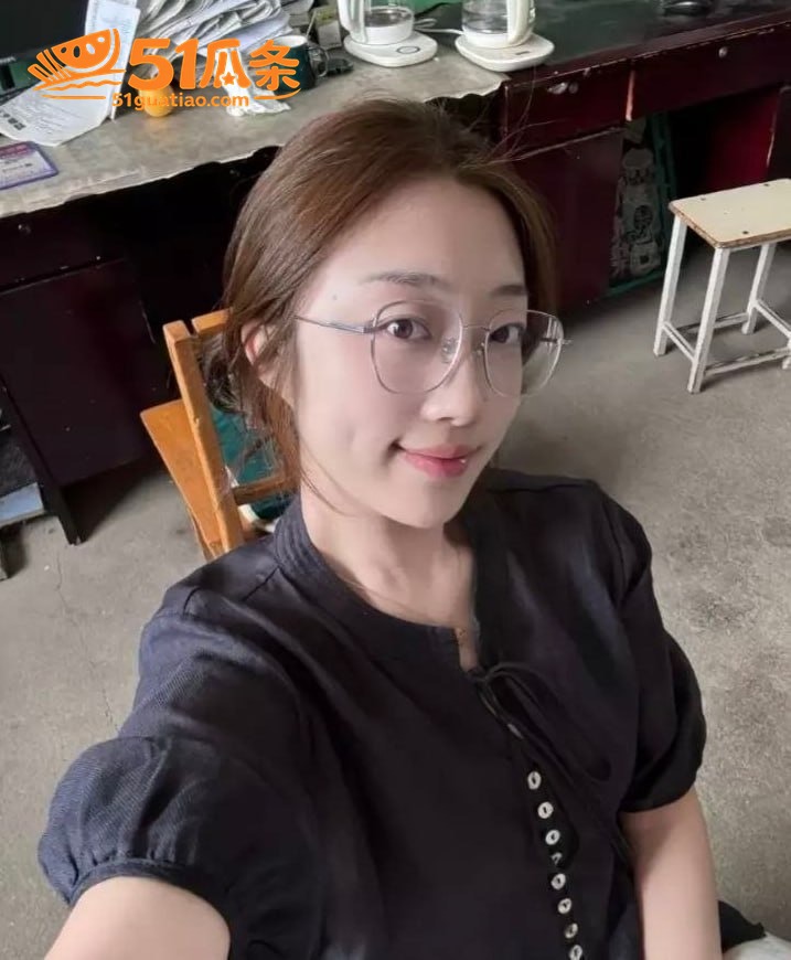 湖南中医药高等专科学校护理学院 尹梦琪 眼镜美女与前男友私密视频流出