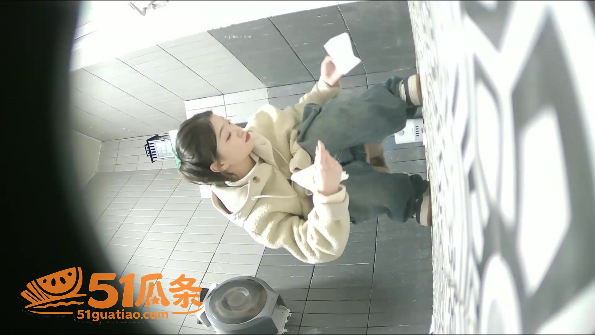 美少妇 商场女厕全景相关图片4