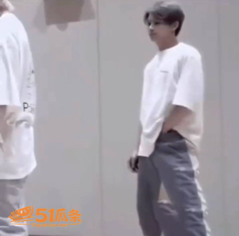 文俊辉 深夜酒店约炮相关图片1