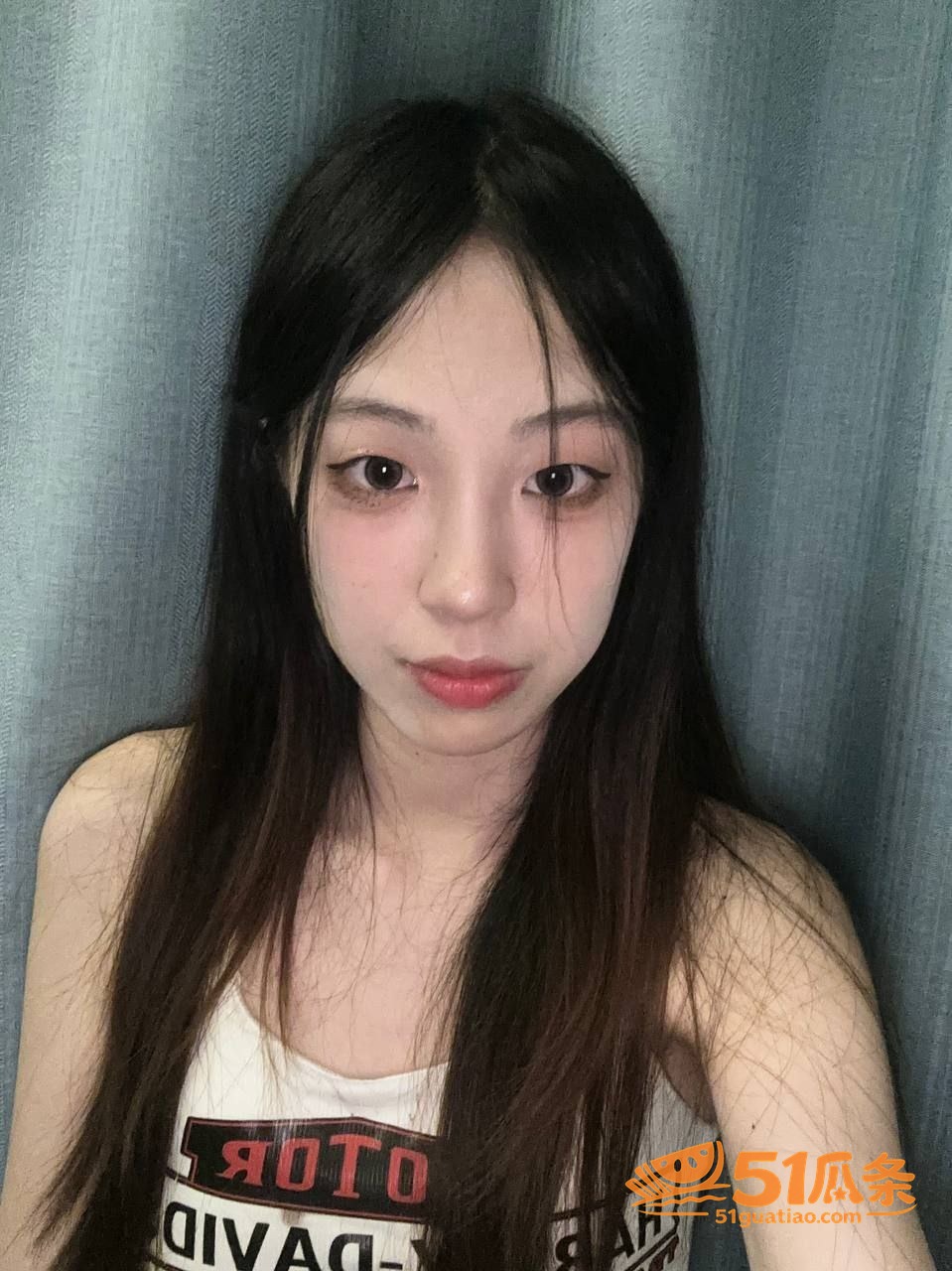 眼镜婊 叶梓晴 武汉相关图片4