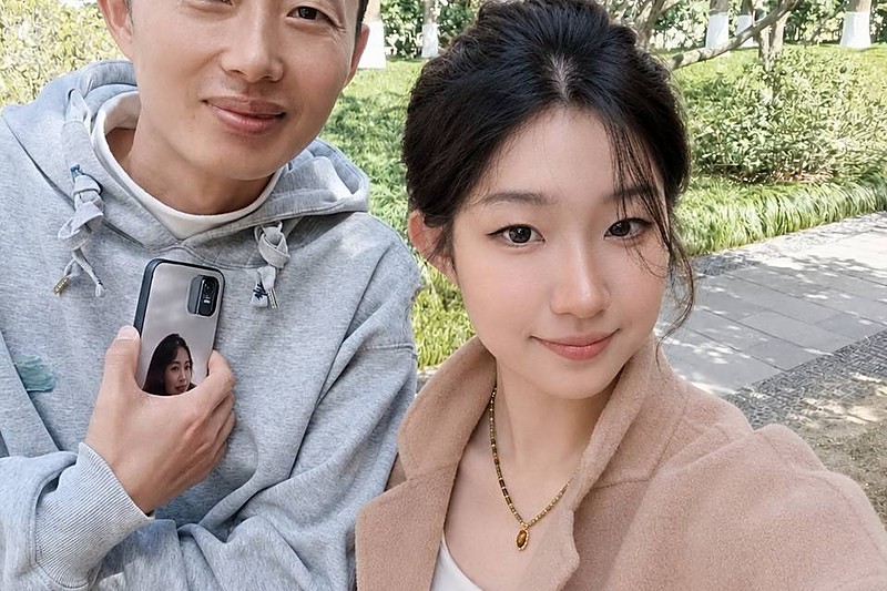 尹忠 妻子癌症去世后曝出20年地下情 私密视频记录不堪