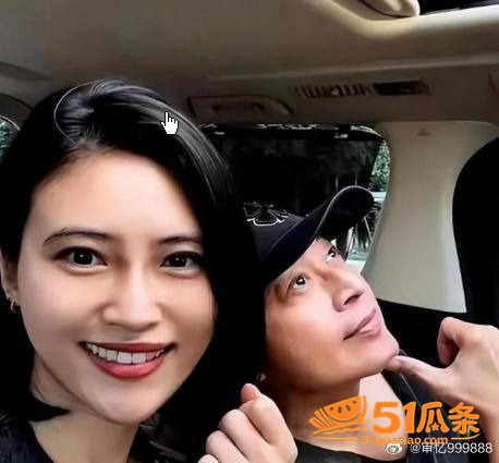 马景涛 携38岁女友相关图片20