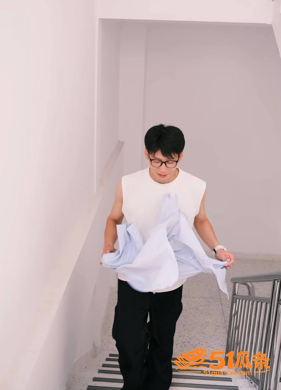 台风来了 体育教师地相关图片18