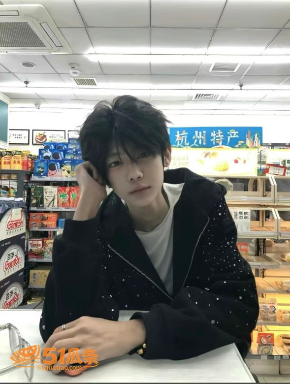 夜巴黎 分手后曝私密相关图片2