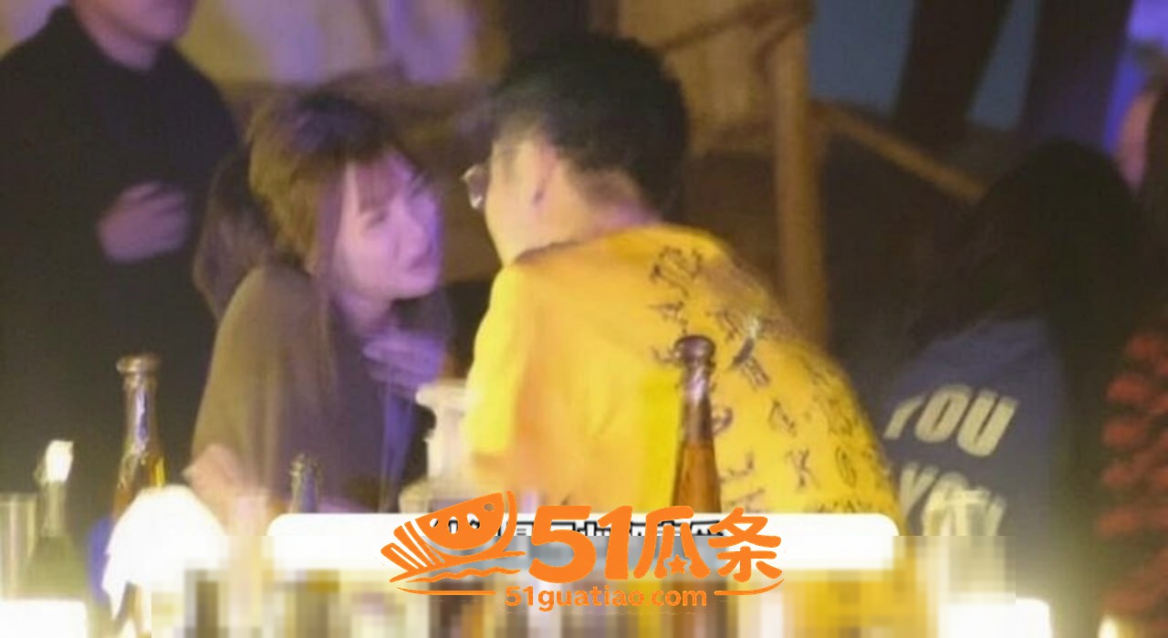 买超出轨 邵晴 挺孕相关图片28